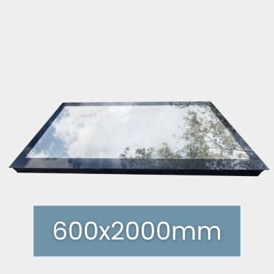 Dachfenster Flachdach – rahmenlos – feststehend – 3-fach – 600 × 2000 mm – Detailansicht